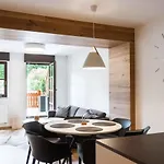 Wellness Pila Apartment *